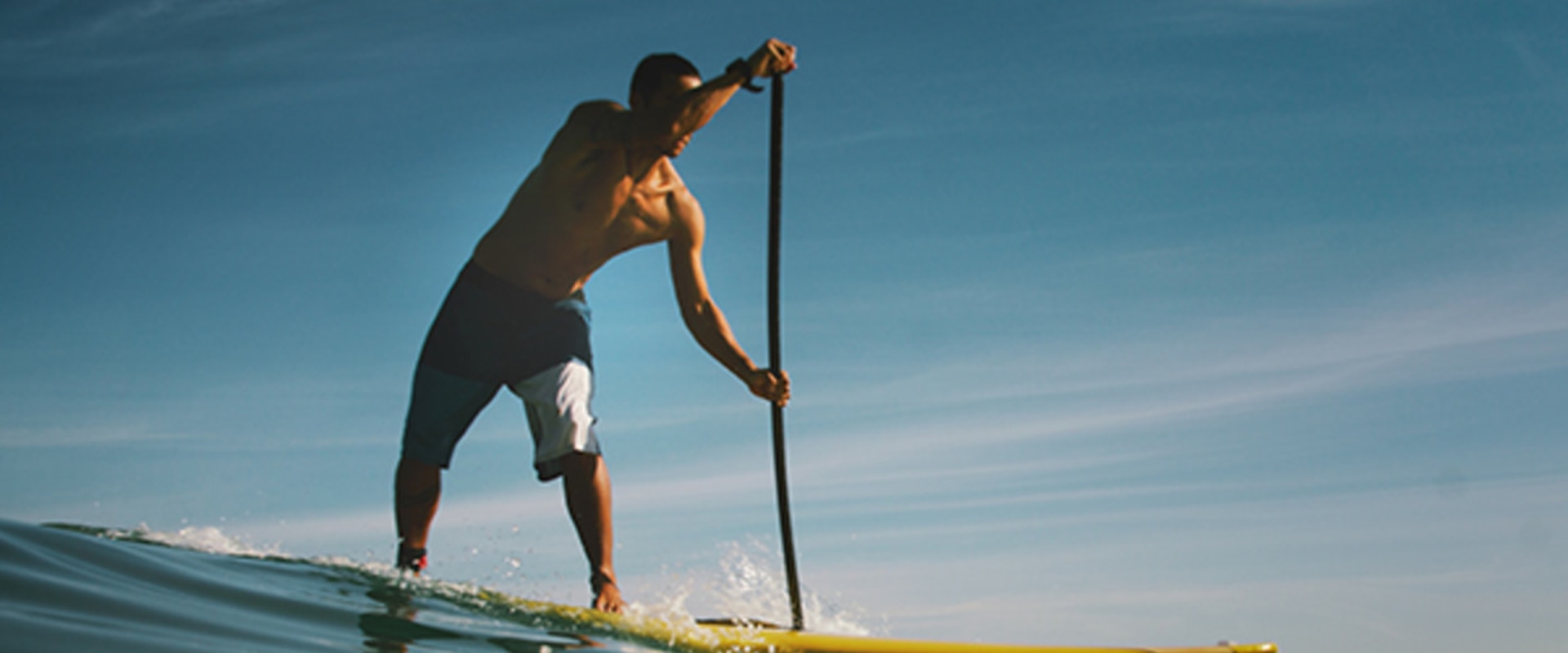 Ist Paddle-Boarding gut zum Tonen?